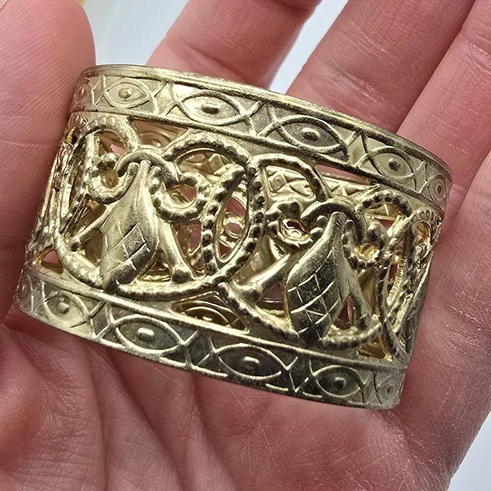 Vintage Gold Toned Filigree Napkin‎ Rings Set of 5